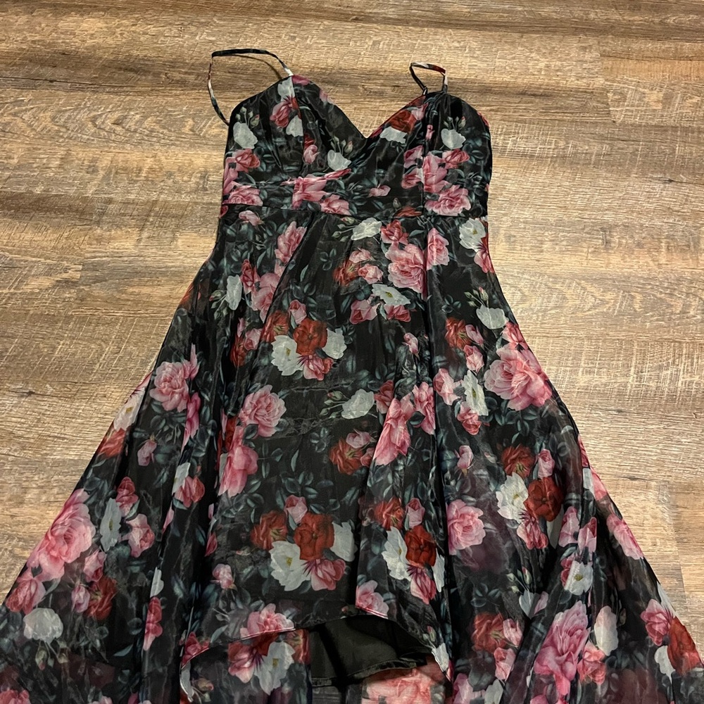 Lulu's Floral Dress in Pink and Black - Picture 2 of 6